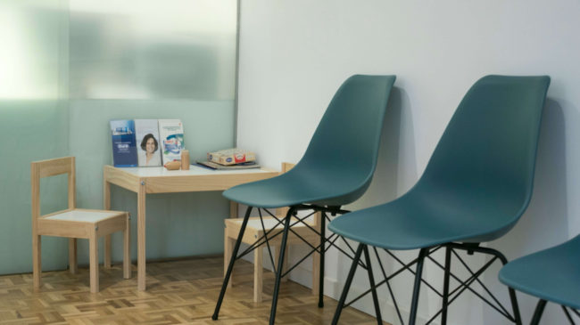Sala de espera infantil - Morelló Clínica Dental en Barcelona Sarria Sant Gervasi